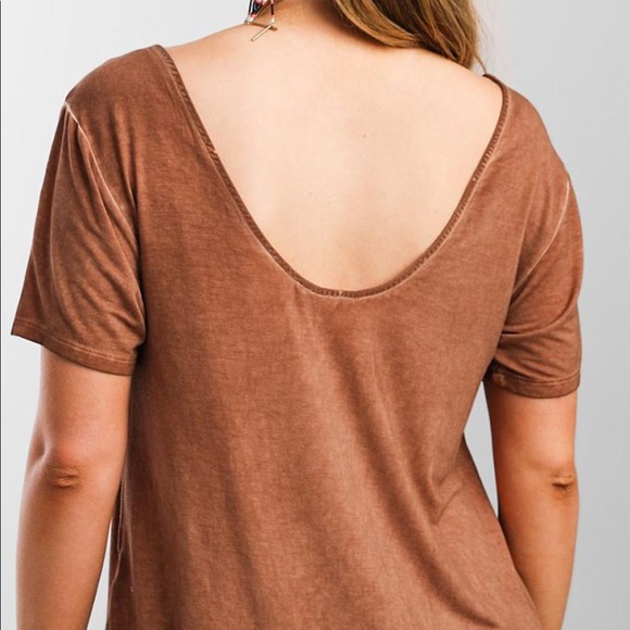 White crow cross sleek buckle top - Picture 2 of 2